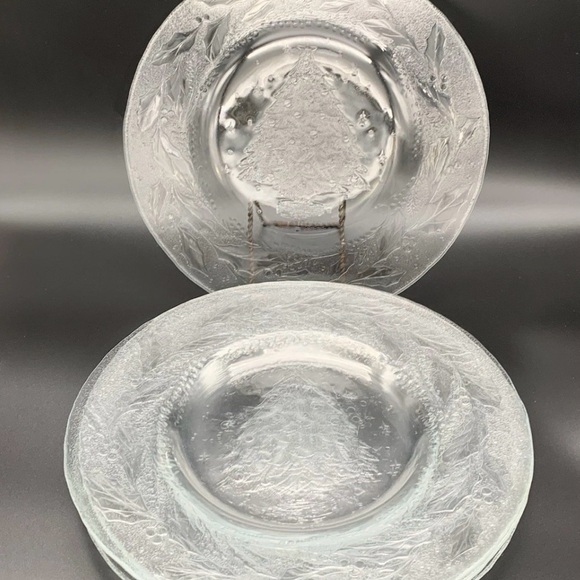 Arcoroc 5 Pcs. Holly Tree Christmas Design Dinner Plates 10.5” Clear Glass Vtg. - Picture 6 of 12